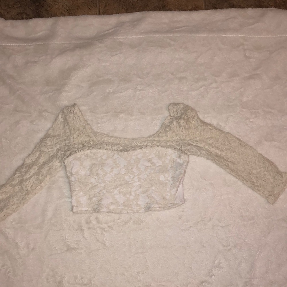 Abercrombie and Fitch Lace Long Sleeve Crop Top